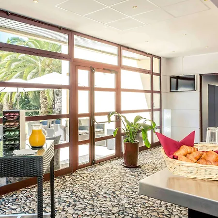 Mercure Cannes Szálloda