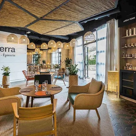 Mercure Cannes Szálloda